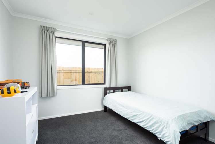 11 Harvard Road Burleigh_15