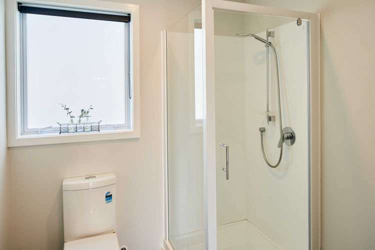 3/3 Kowhai Street Eastbourne_9