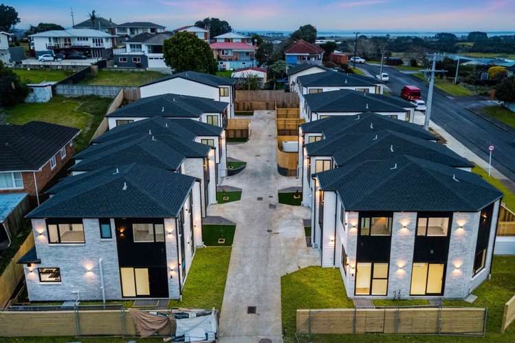 10/592 Massey Road Mangere_16