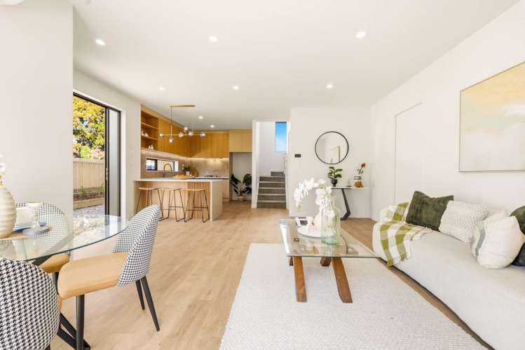 20 Mail Avenue Weymouth_7