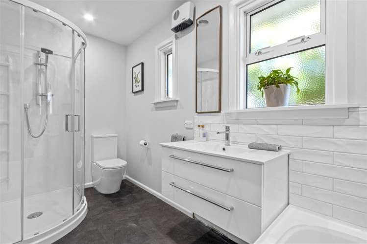 24 Flower Street Bryndwr_17