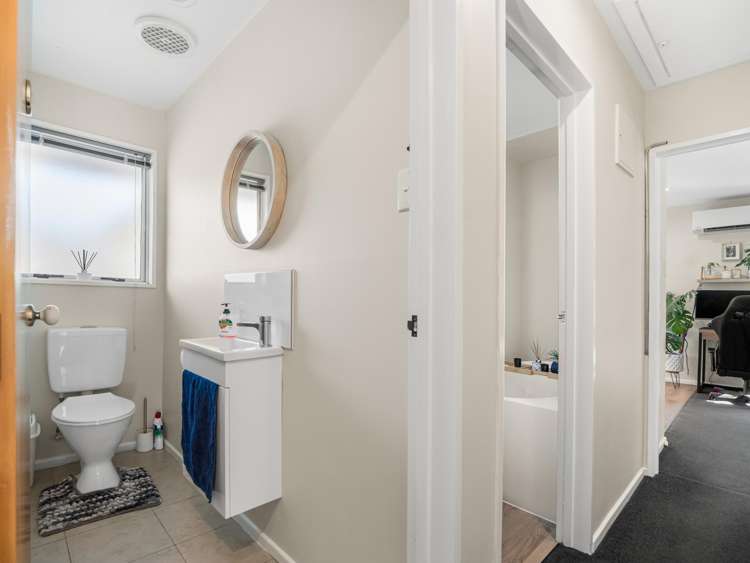 2/61 Laing Crescent Heathcote Valley_12