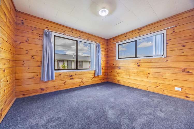 1/42 Starforth Place Henderson_12