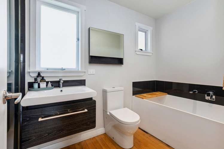 130 Holly Street Avondale_16