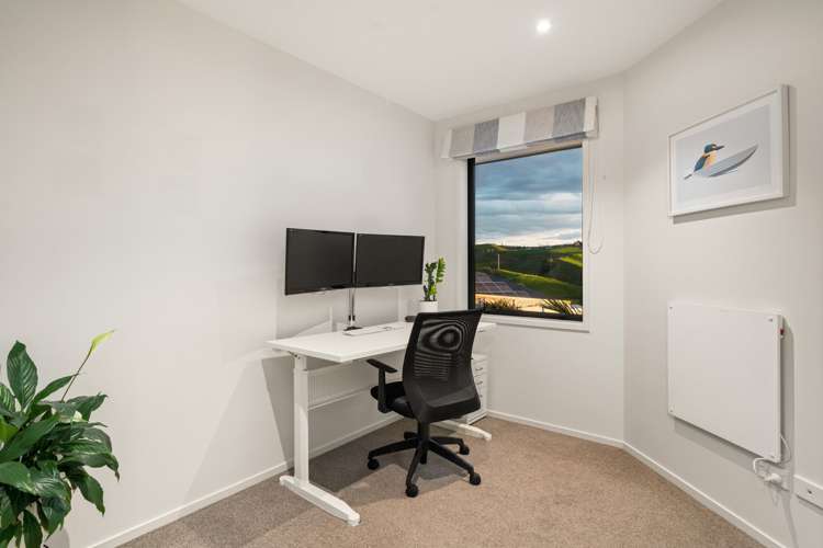 179 Ballintoy Park Drive Welcome Bay_13