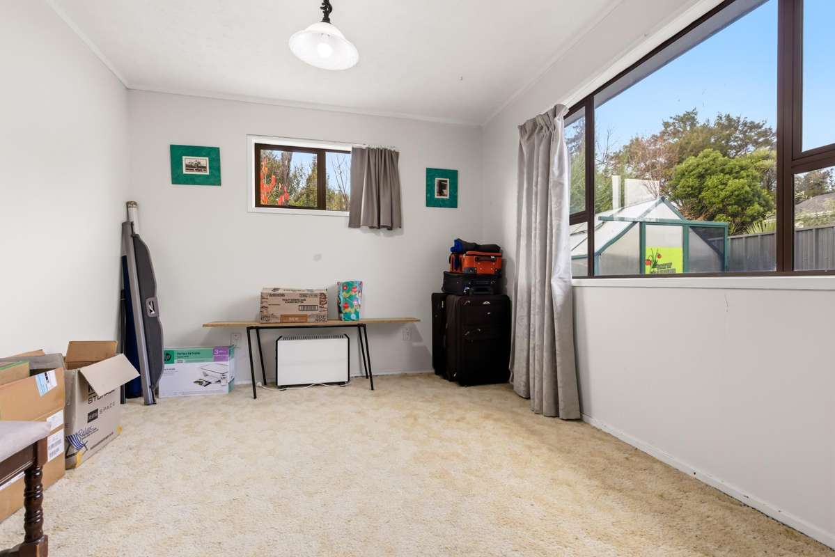 102 Taupahi Road_4