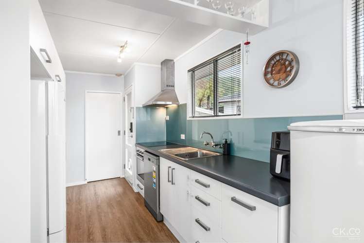156 California Drive Totara Park Upper Hutt_7