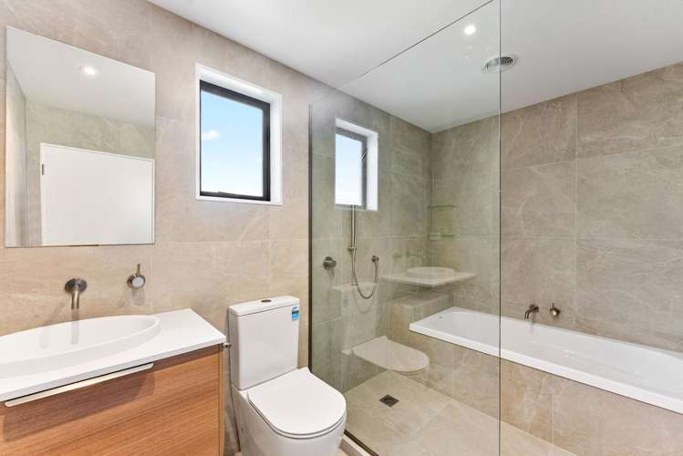 Lot1-5/135 Leybourne Circle Glen Innes_14