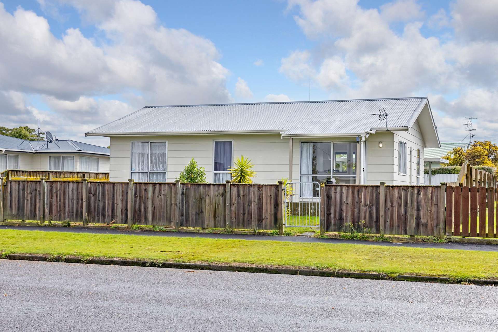 21 Oak Street Upper Plain_0