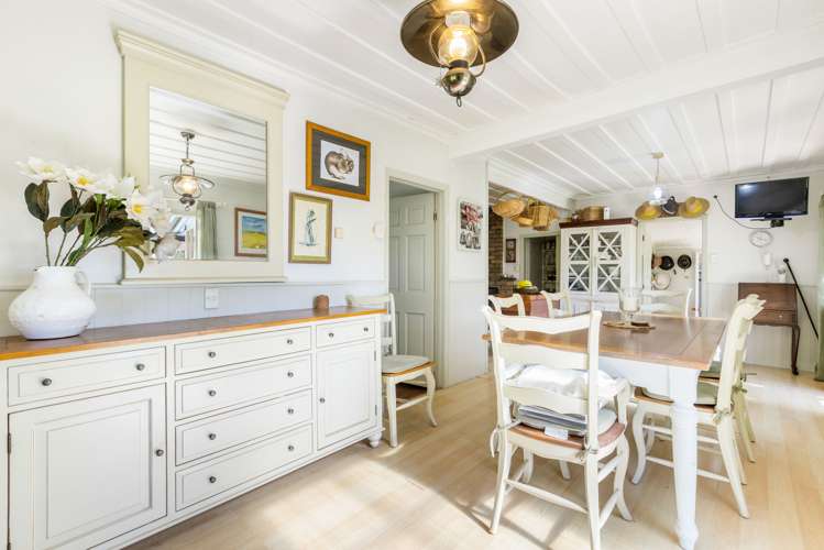 98 Hanham Road Kumeu_10