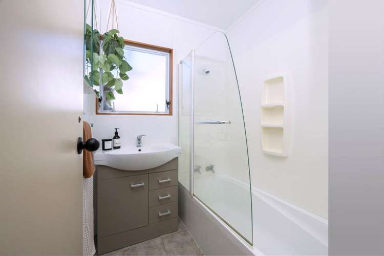 34a Pokapu Street Titirangi_13