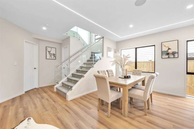 22 Koromeke Street Flat Bush_13