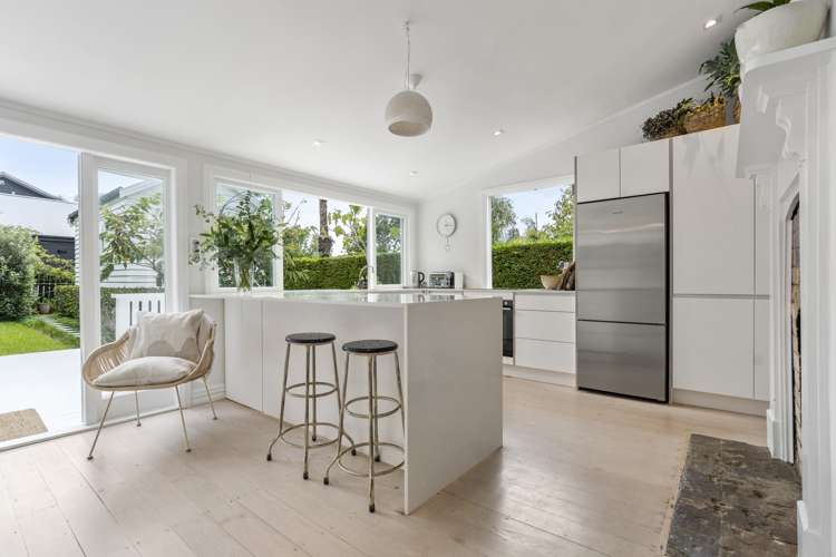 14 Beaconsfield Street Devonport_6