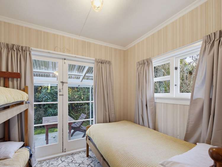 14 Wilson Road Pounawea_10