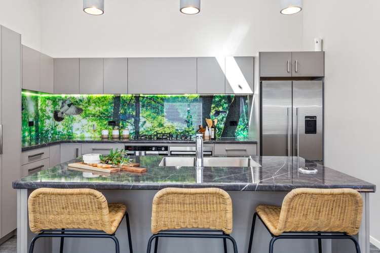 19 Noumea Drive Rangatira Park_5