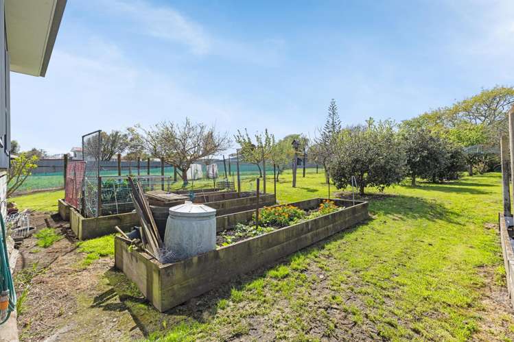 33 Lower High Street Marton_20