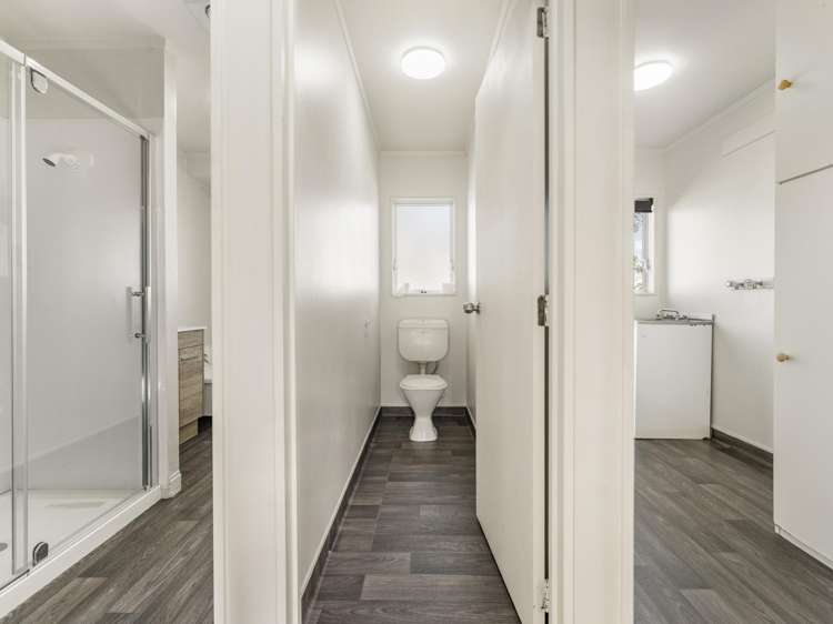 1/75 Etherton Drive Manurewa_10