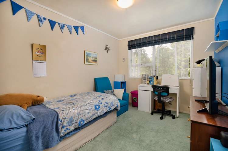 11 Onedin Place Titirangi_18