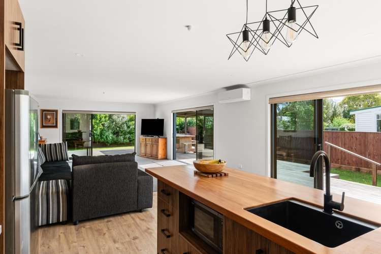 115c Main Road Makaraka_9