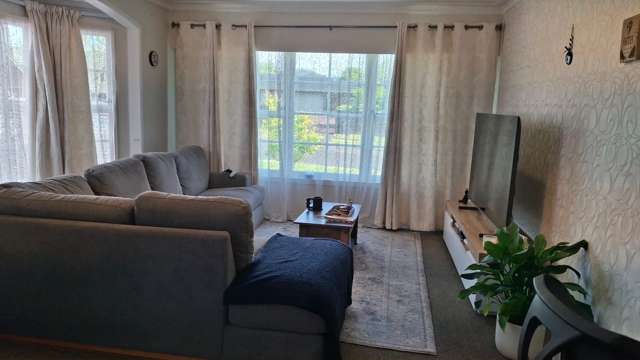 44 Carlton Crescent Te Kamo_2