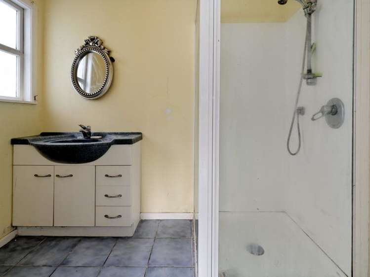 50 Derwent Crescent Titirangi_8