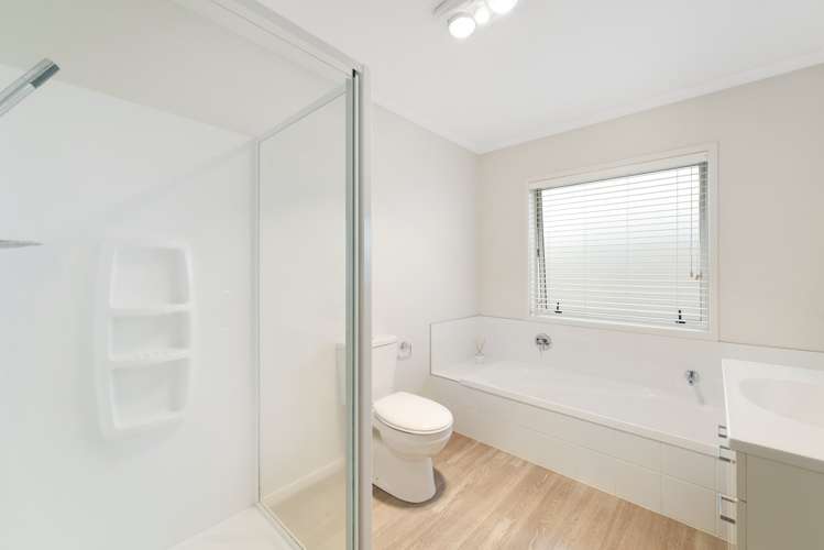 4 Livingstone Drive Papamoa_8