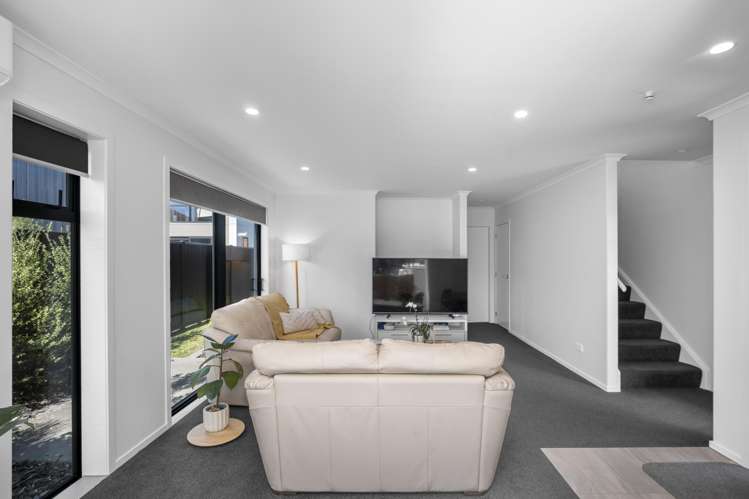 25 Rehua Way_3