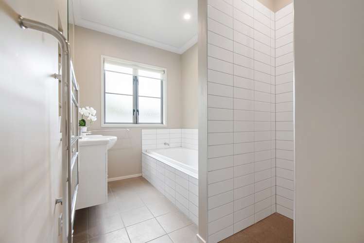 43 The Esplanade Huntington_22