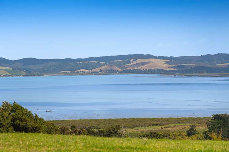 3390C Kaipara Coast Highway_0