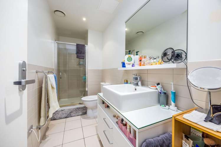 607/30 Beach Road Auckland Central_6