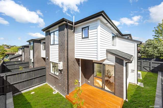 Contemporary Family Living in Botany Downs