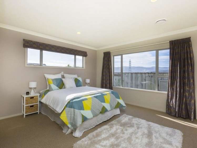 35 Mcewen Crescent Riverstone Terraces_12