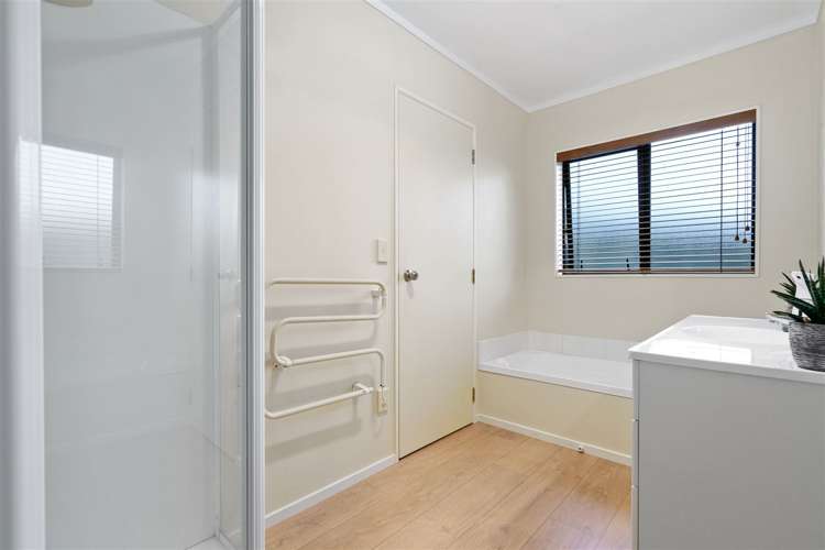 41 Rathmar Drive Manurewa_11