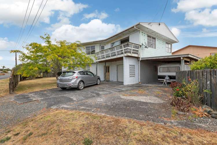 18 Slako Crescent Ruakaka_17