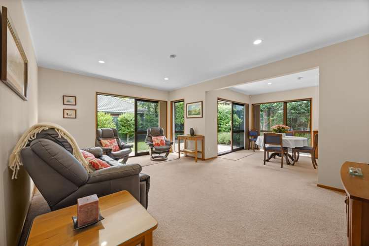 3/6 Kookaburra Place Botany Downs_1