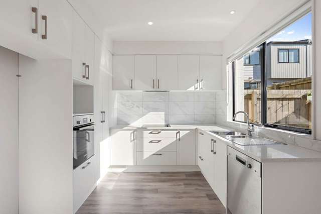 5/60 Kelman Road Kelston_2