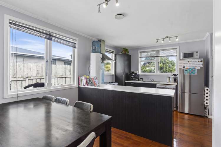 2 Blampied Road Otara_7