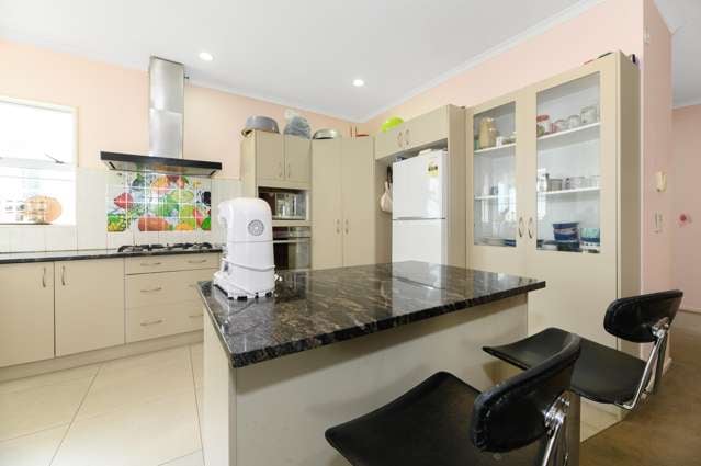 Perfect Starter - Family Home in Mt Roskill