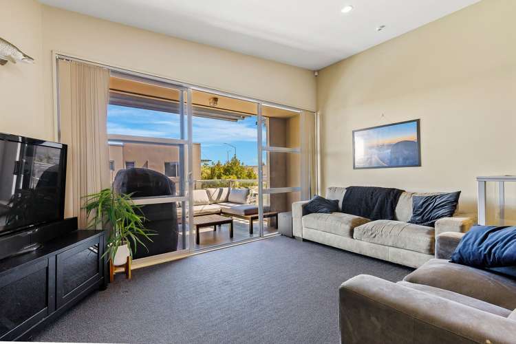 2/40 Hayton Road Wigram_5