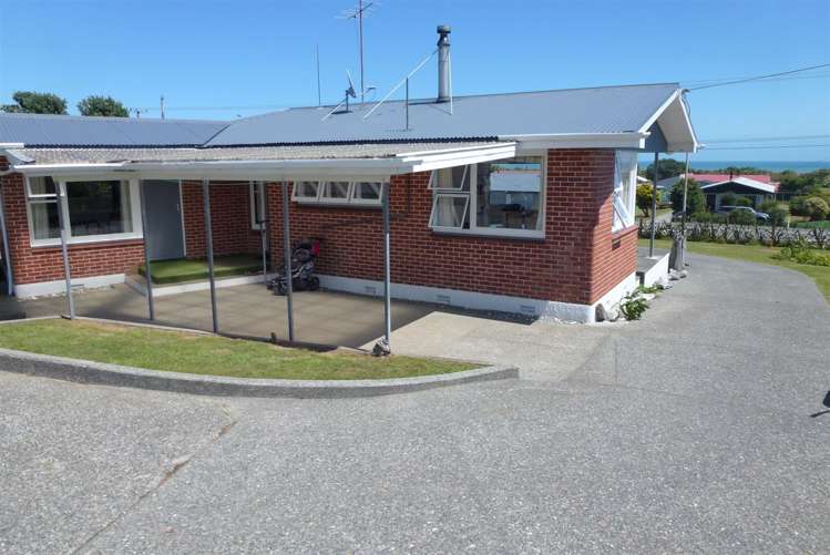 339 Main South Road Paroa_18