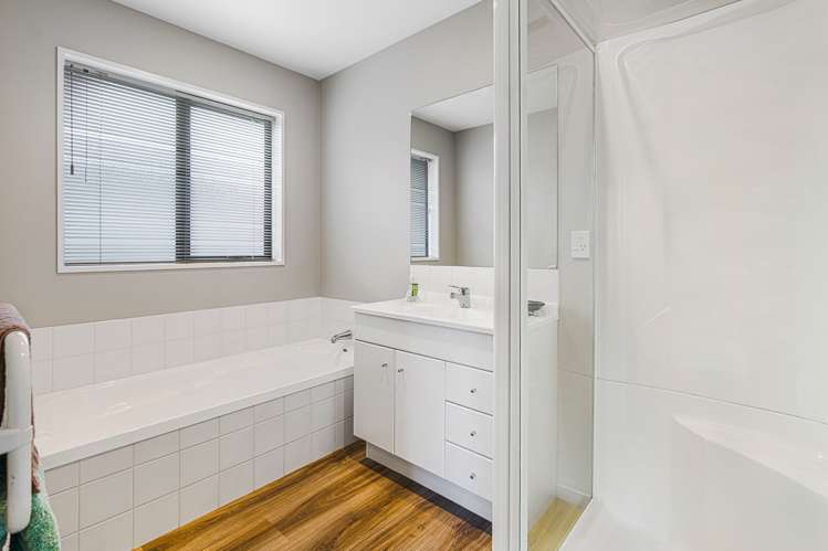 24 Kaniere Avenue Hei Hei_9