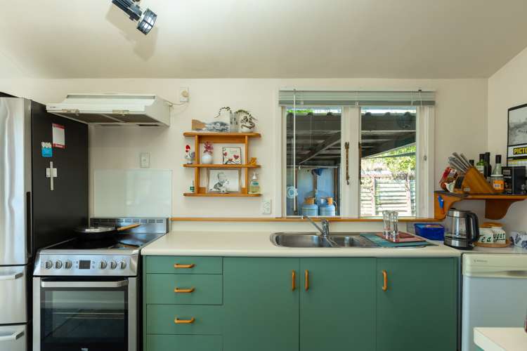 7 Broadway Picton_29