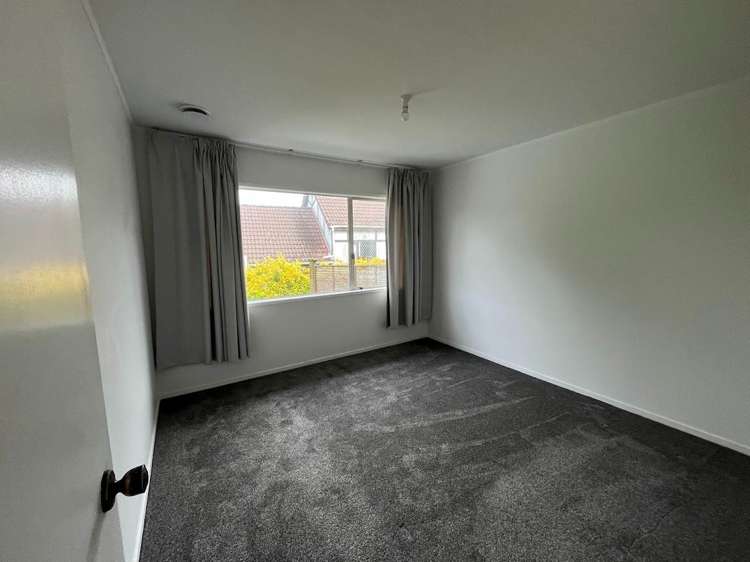 92A Captain Scott Road Glen Eden_7