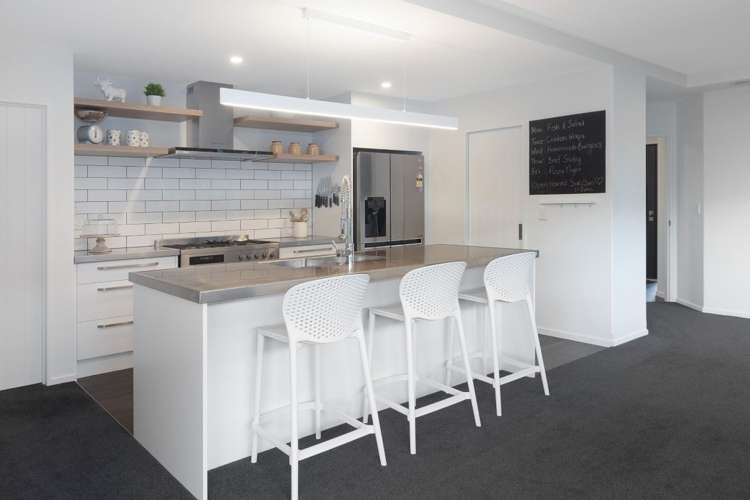 12 Verdeco Boulevard Lincoln_11