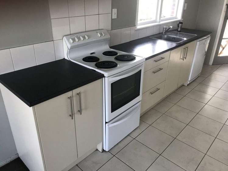 5 Plumley Crescent Mangere_5