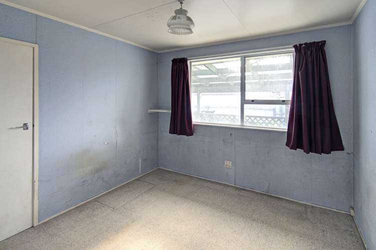 4 Leeds Place Solway_9