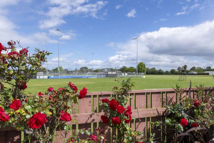 111 Lytton Road Te Hapara_19