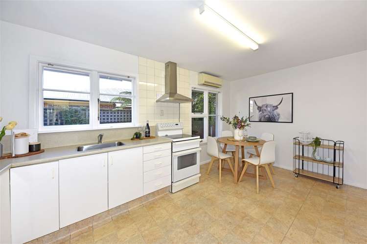 23 Trafford Street Harewood_10