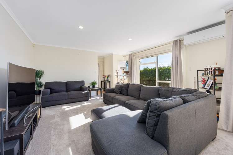 49 Motutapu Avenue_3