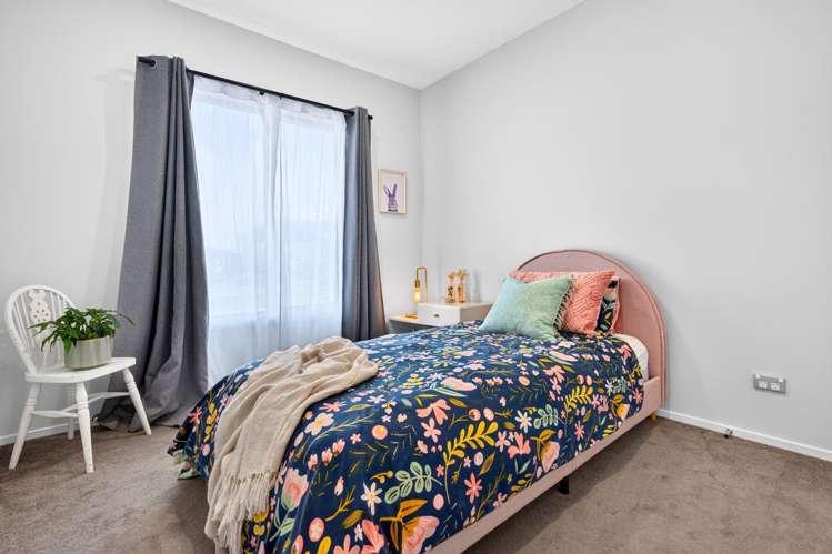 4 Gemscott Crescent Huapai_13